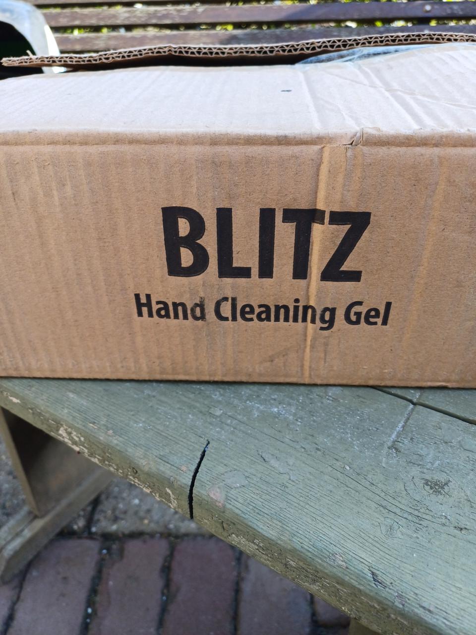 Hand cleaning gel