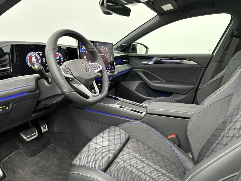 Volkswagen Passat variant 1.5 etsi r-line business dsg7 150pk