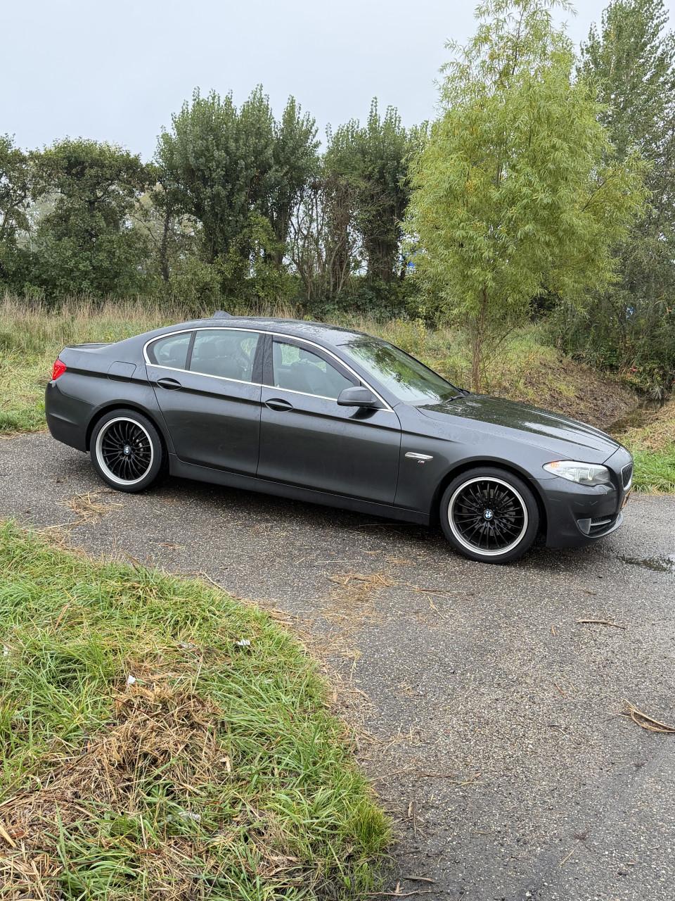 BMW 5-serie F10 3.0 6-Cilinder 8-AUT M-Sport CarPlay 20inch