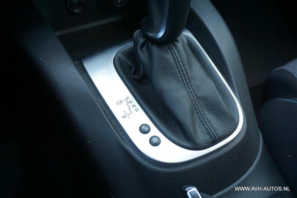 Citroen C4 1.2 puretech feel collection automaat