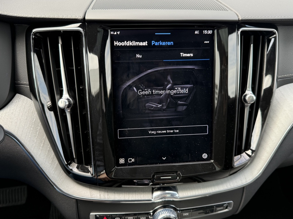 Volvo XC60 t8 455pk recharge ultra dark| full options ! luchtvering b&w sou