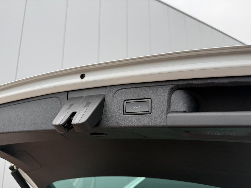 Volkswagen Passat variant 1.4 tsi phev gte 218pk | pano dak | head up | tre