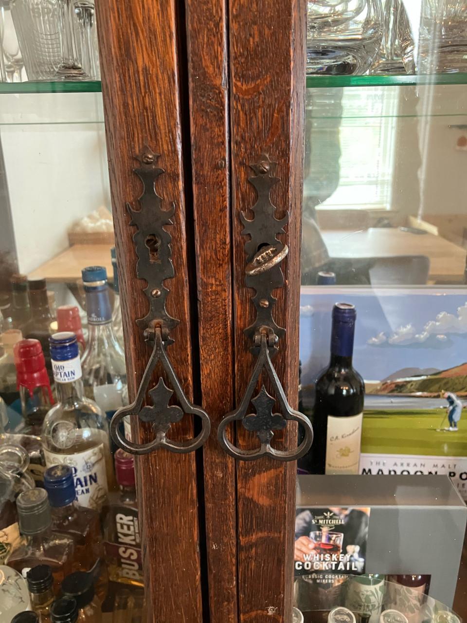 Antieke drankkast/vitrine