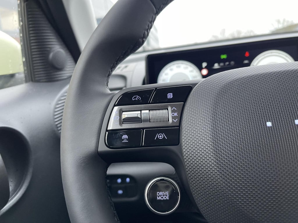 Hyundai Inster evolve 49 kwh winter + technology pack direct beschikbaar!