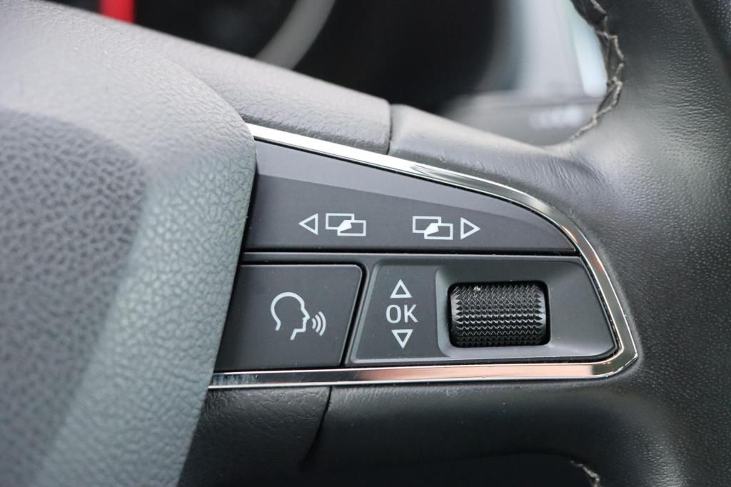 Seat Leon st 1.0 ecotsi style business intense 116pk