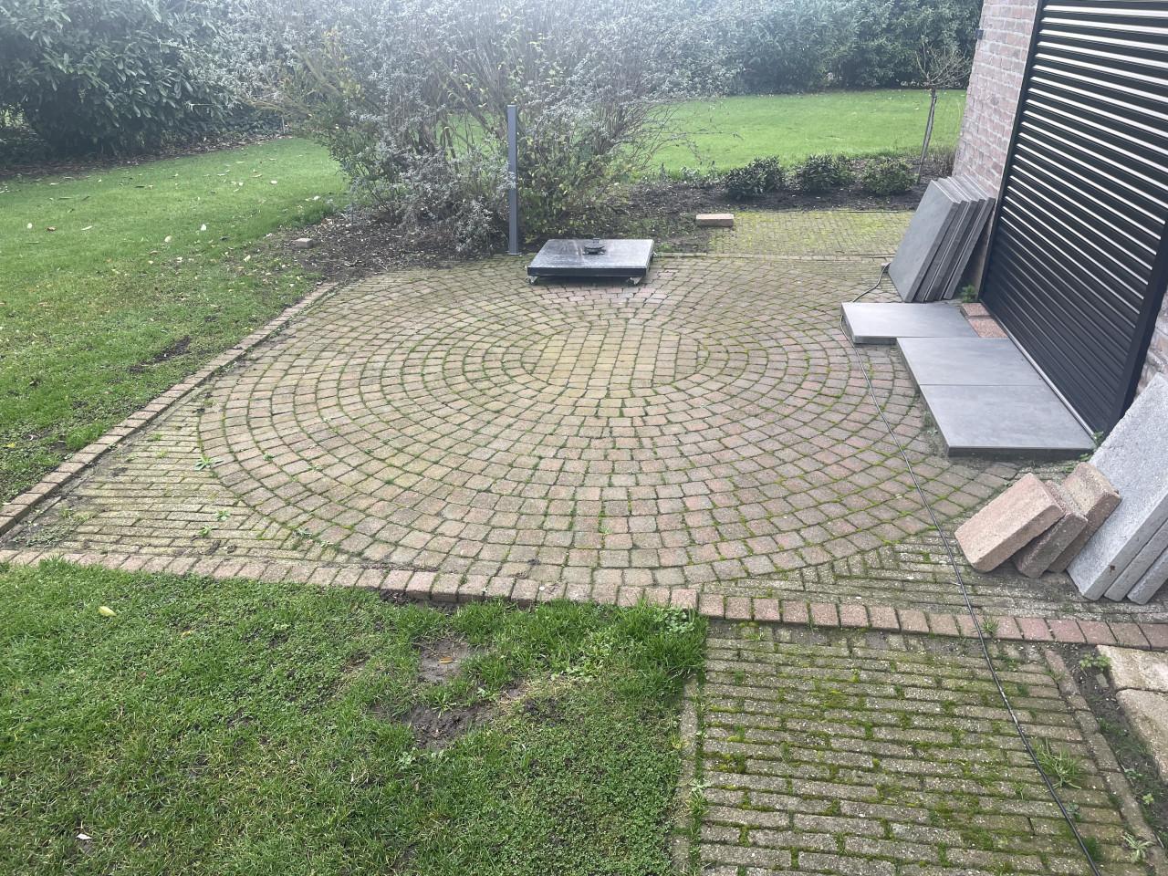 Terras circkel koppelstones 4x4 m grijs/rood