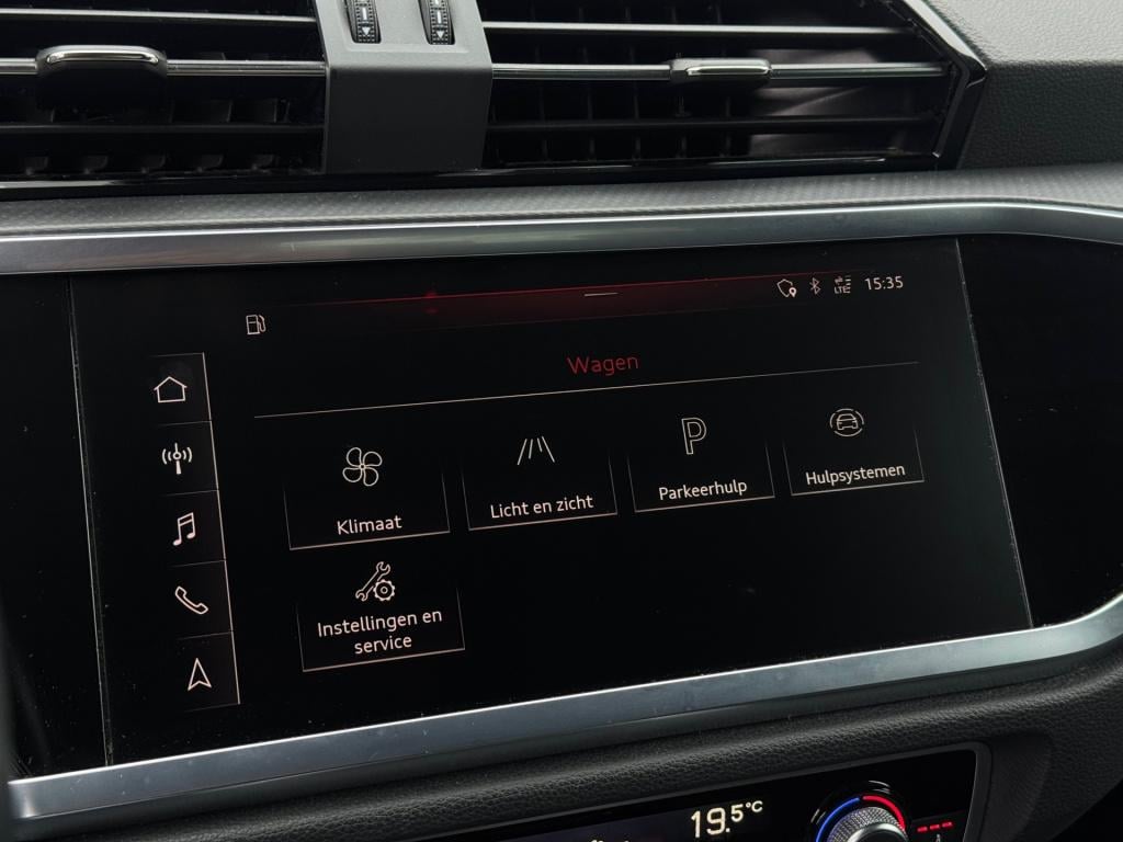 Audi Q3 35 tfsi * matrix led * stoelverwarming * adaptive cruise control