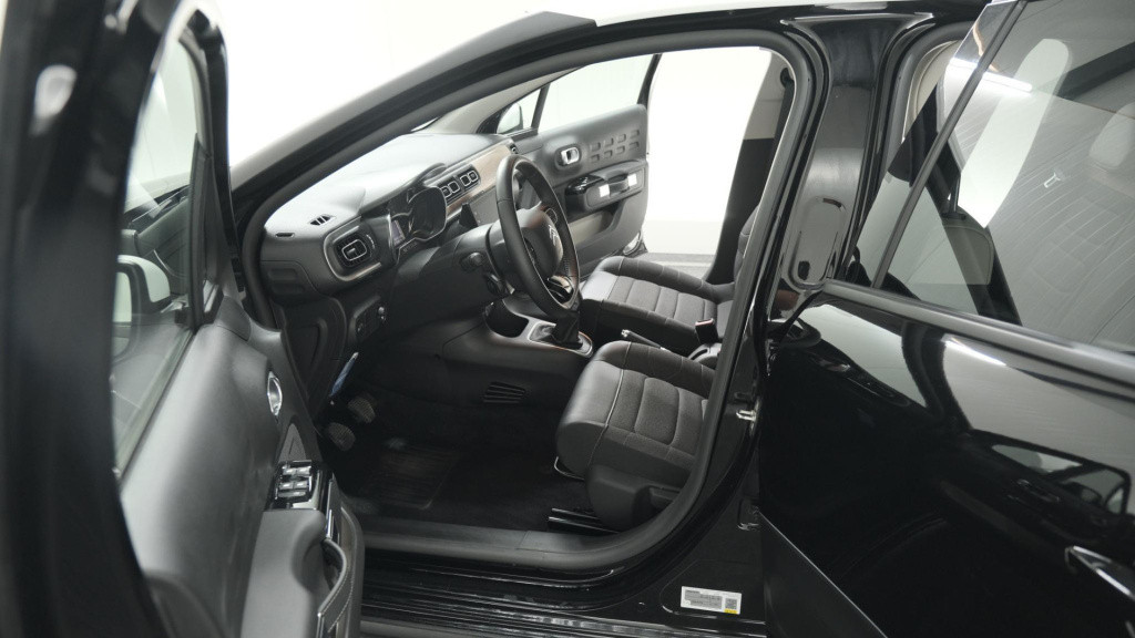 Citroen C3 puretech 82 feel edition | apple carplay | parkeersensoren | nav