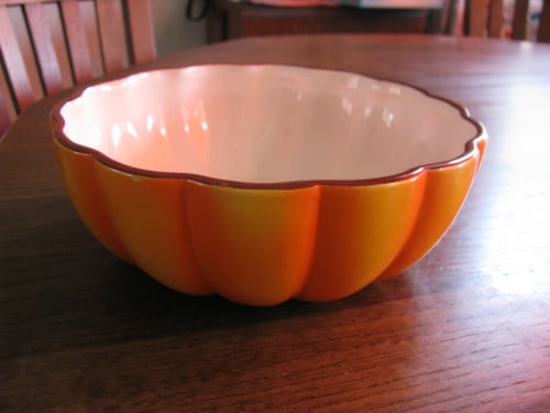 Oranje schaal.