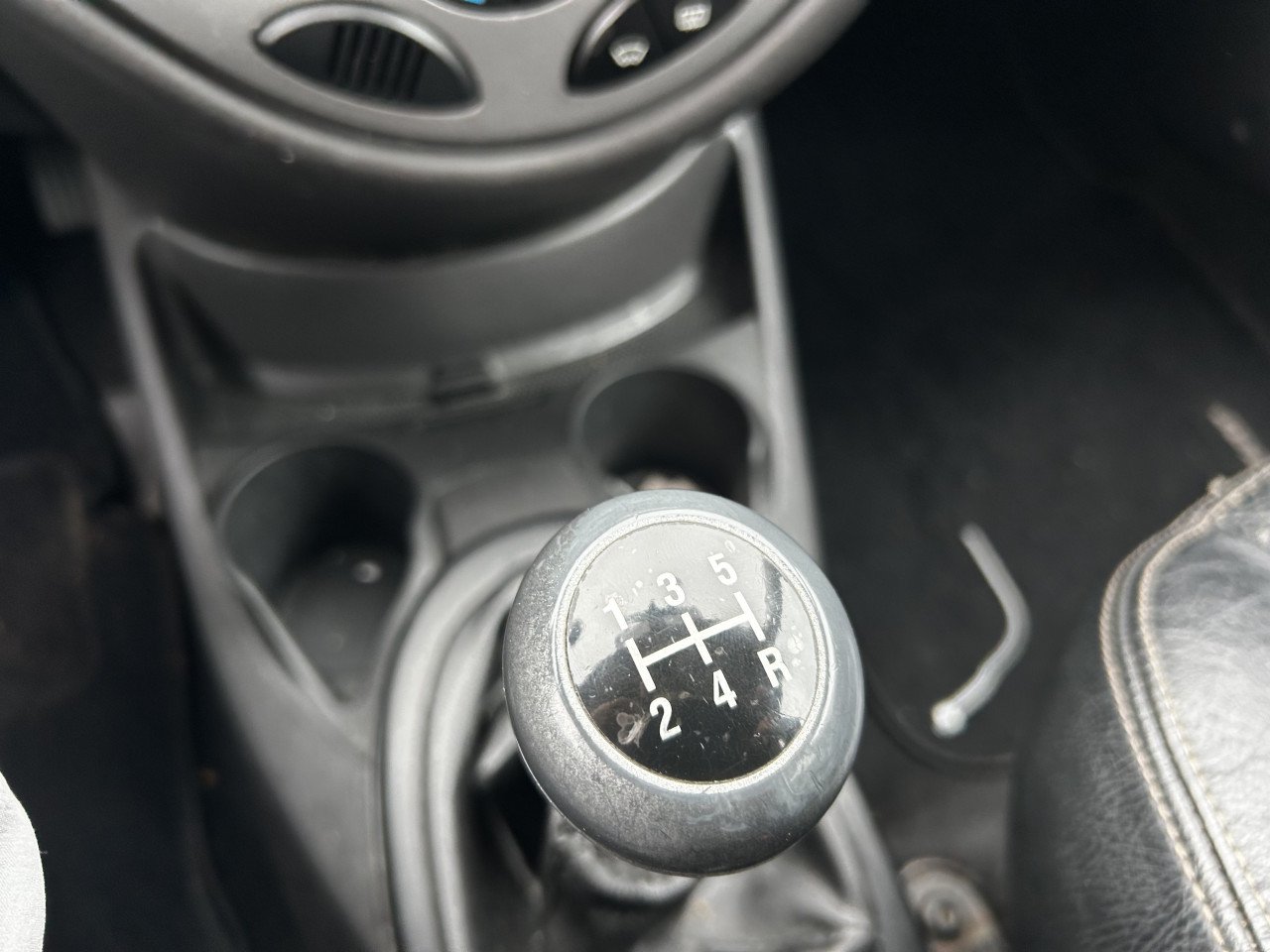 Ford Focus 1.6-16V Ambiente/INRUILKOOPJE/AIRCO