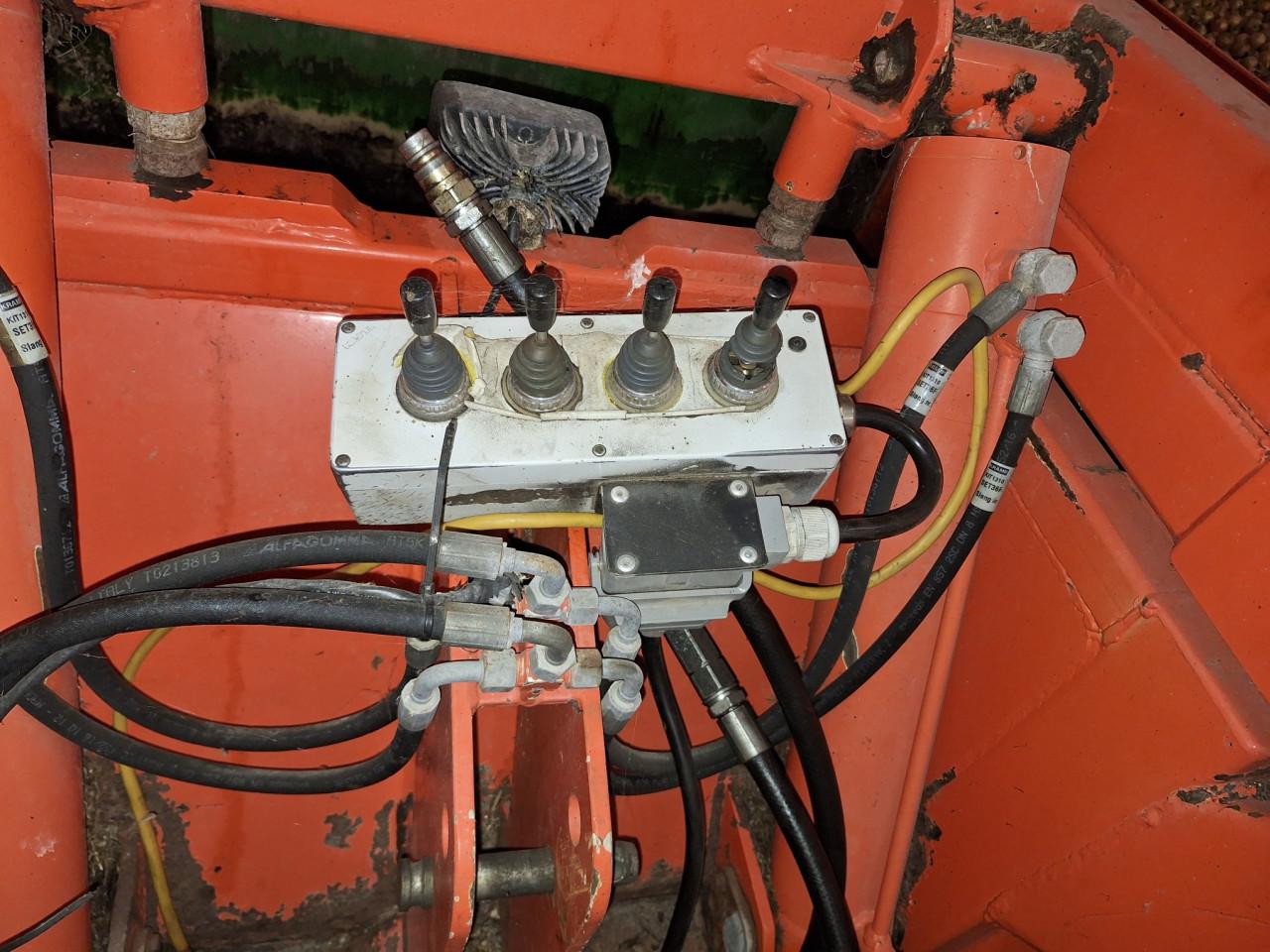 Kuilhapper / voerbak