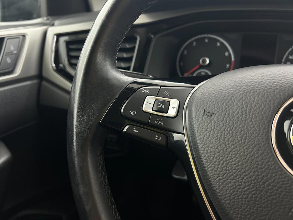 Volkswagen Polo occasion 1.0 mpi trendline | grijs | tweedehands volkswagen