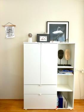 Zgan. Ikea Vihals kast 105x140, wit