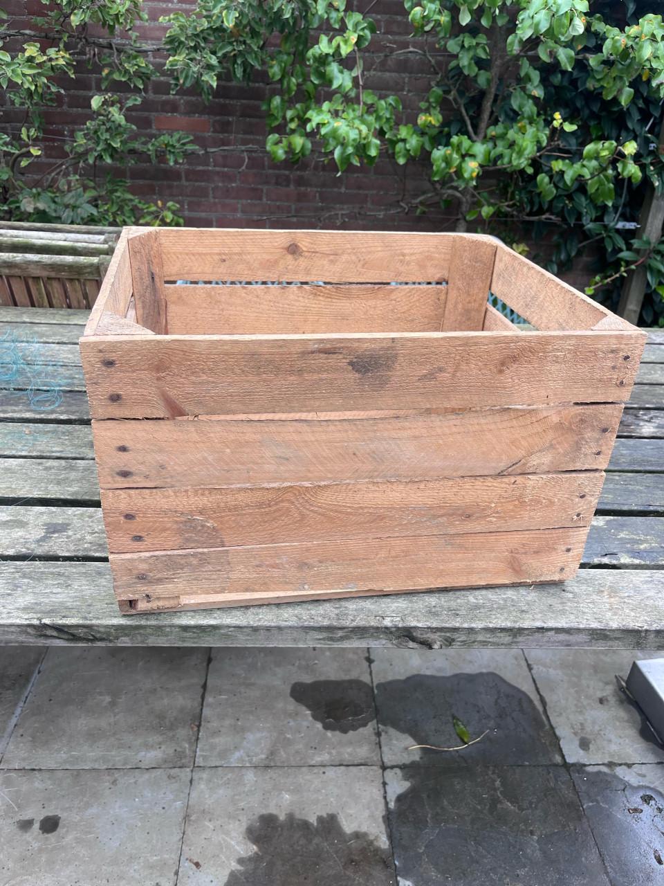 Fruitkistjes 5 stuks. €7,50 per stuk