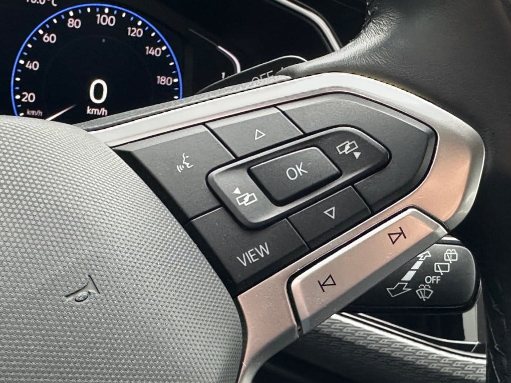 Volkswagen T-cross 1.5 tsi 150pk dsg 2x r-line | camera | virtual cockpit |