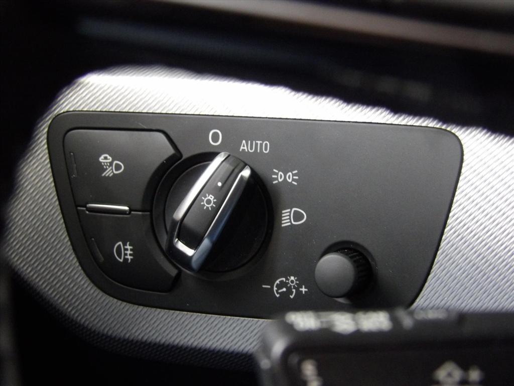 Audi A4 avant 1.4 tfsi 150pk s tronic lease edition