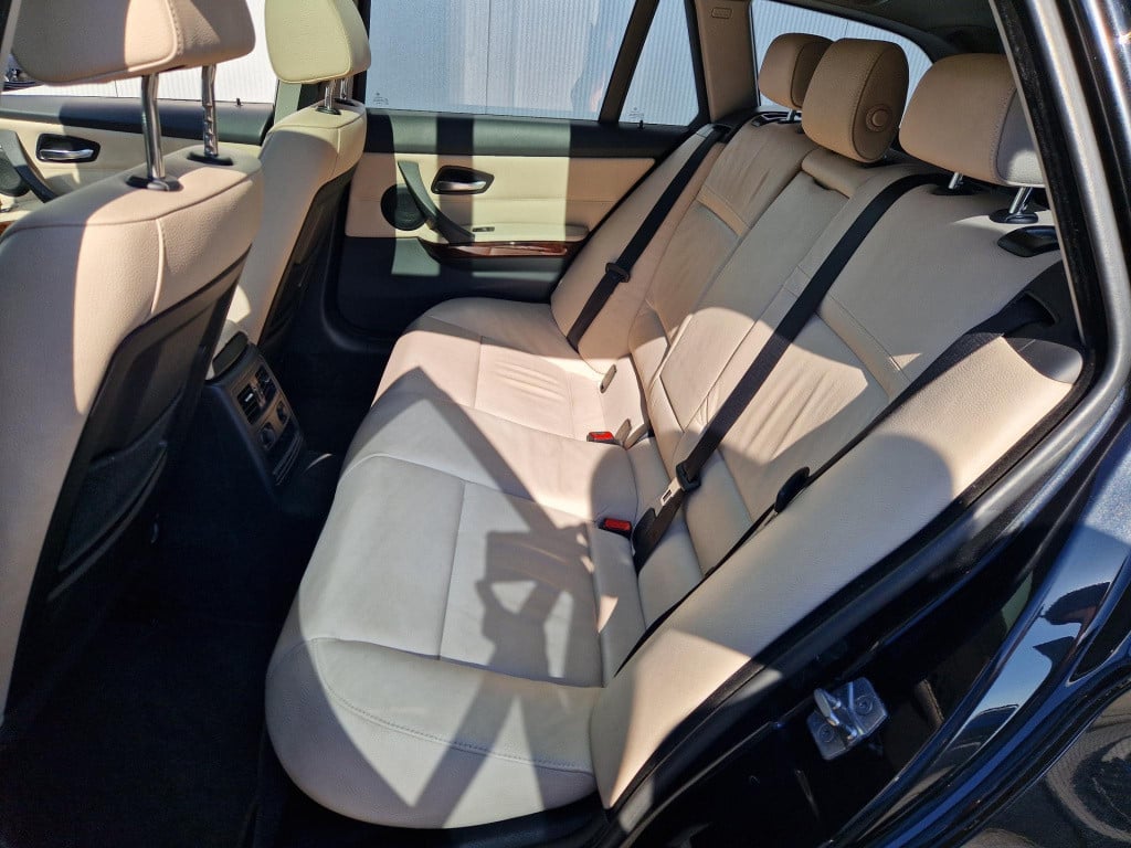 BMW 3-serie touring 320i business line style