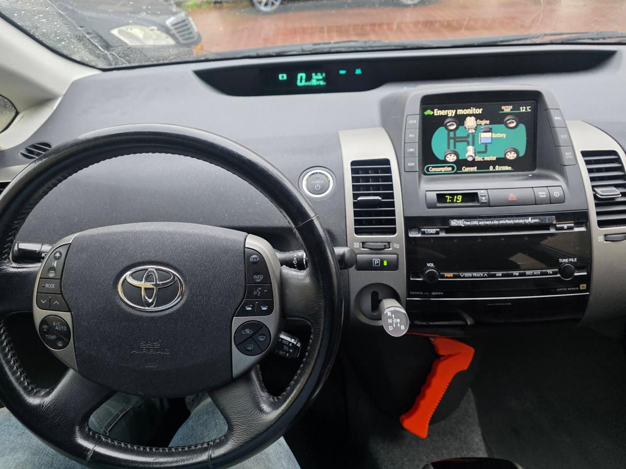 Tekoop zeer mooie Toyota Prius 1.5 Business Edition Automaat