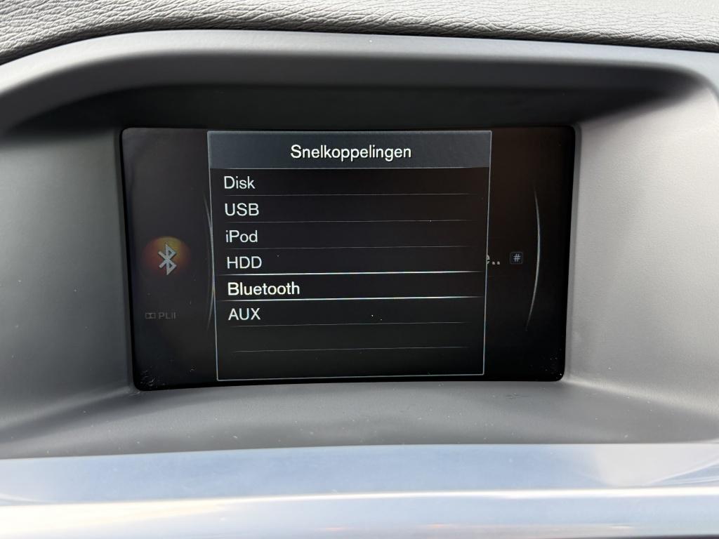 Volvo V60 cross country t5 245pk summum| opendak| trekhaak| adap.cruise| ca