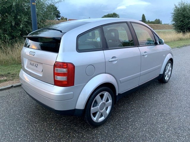 Audi A2 - v e r k o c h t