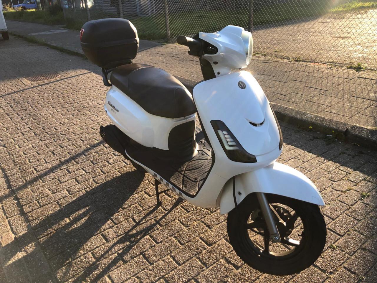 Sym Fiddle 125s 3 x (motorscooter)
