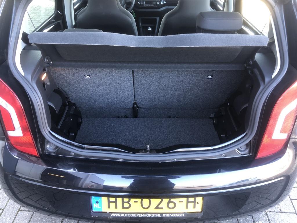 Volkswagen UP! 1.0 move up! bluem.