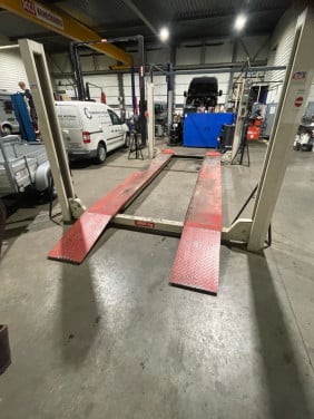 Stertil Koni hefbrug