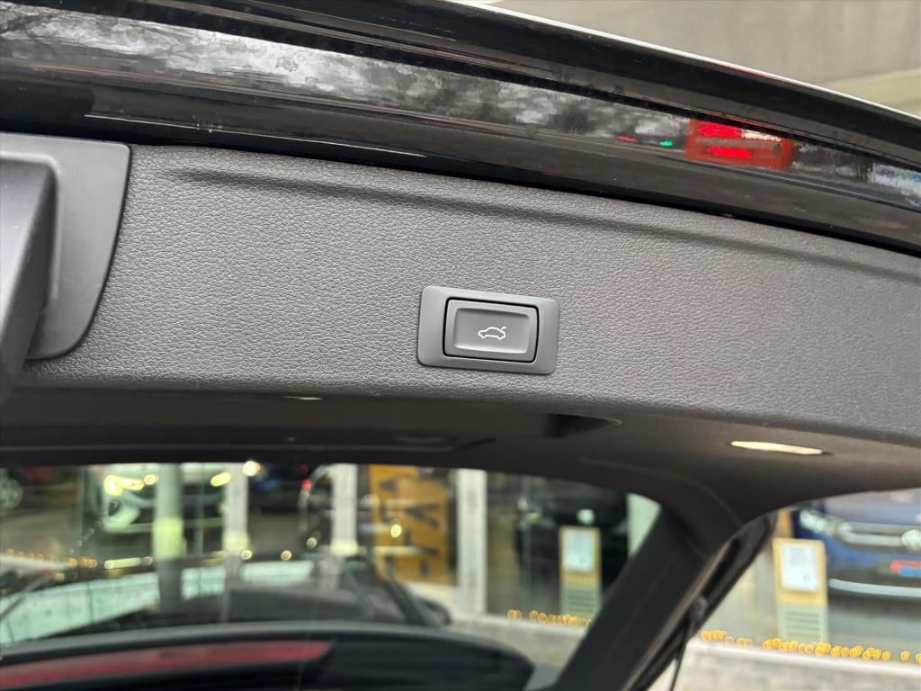 Audi A4 avant 40 tfsi 204pk mhev s tronic s edition competition| pano dak| 