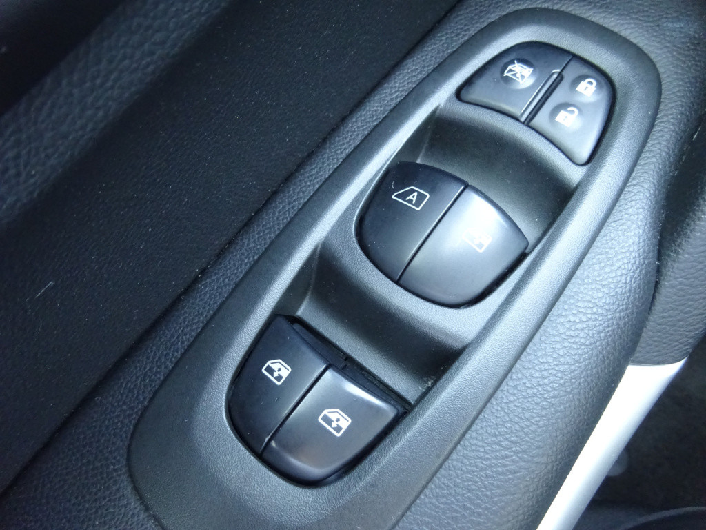 Renault Kadjar 1.2 tce bose leder / led / camera / climate / lm velgen