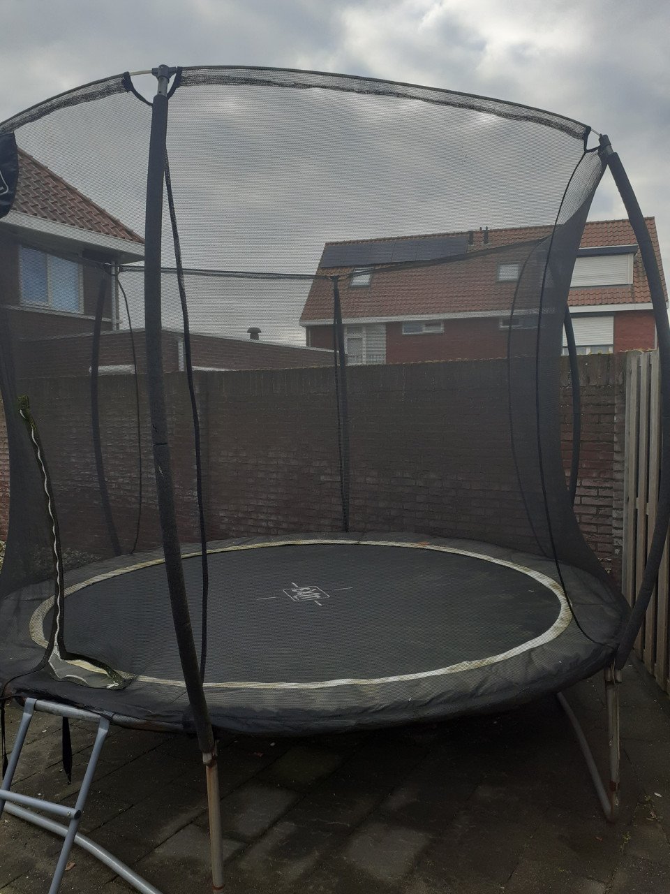 Trampoline