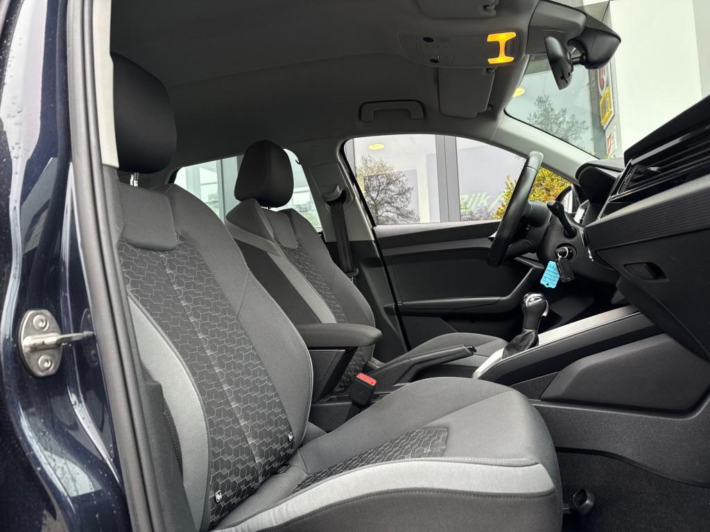 Audi A1 Sportback 35 tfsi 1.5 * 150pk! * navigatie * cruise control *stoelv