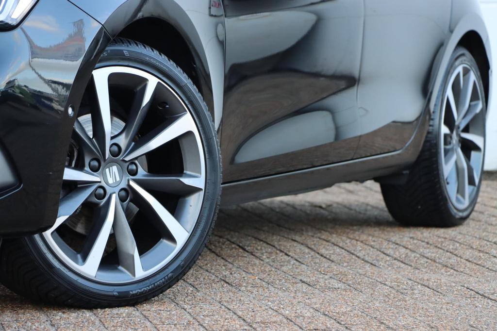 Seat Leon 1.5 tsi fr launch edition 150pk