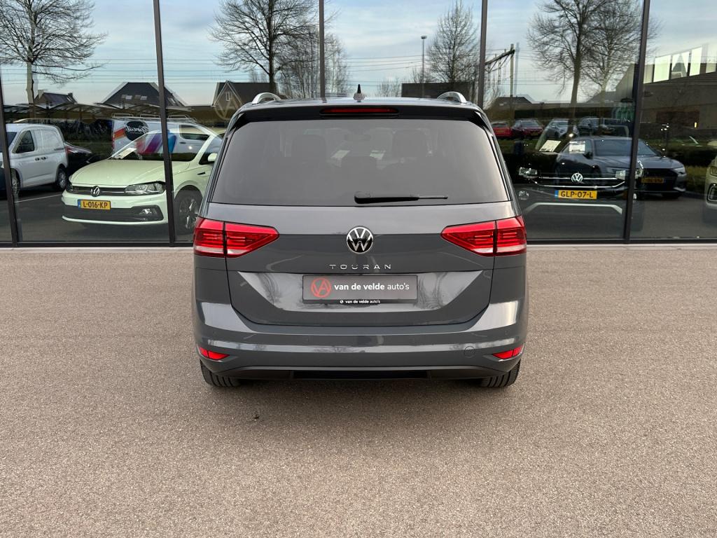 Volkswagen Touran 1.5 tsi 150pk dsg highline 7-persoons | dode hoek | virtu