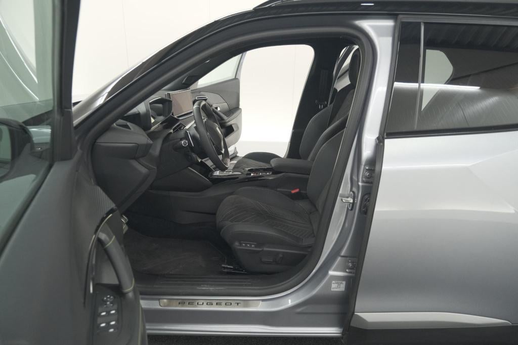 Peugeot 2008 puretech 130 eat8 gt | 360 camera | stoelmassage | adaptieve c