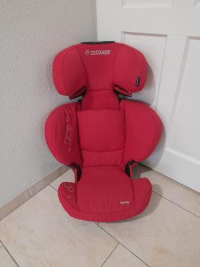 Rode Maxi cosi  ferofix  Autostoel  met isofix  15 / 36 kg (z.g.a.n.)