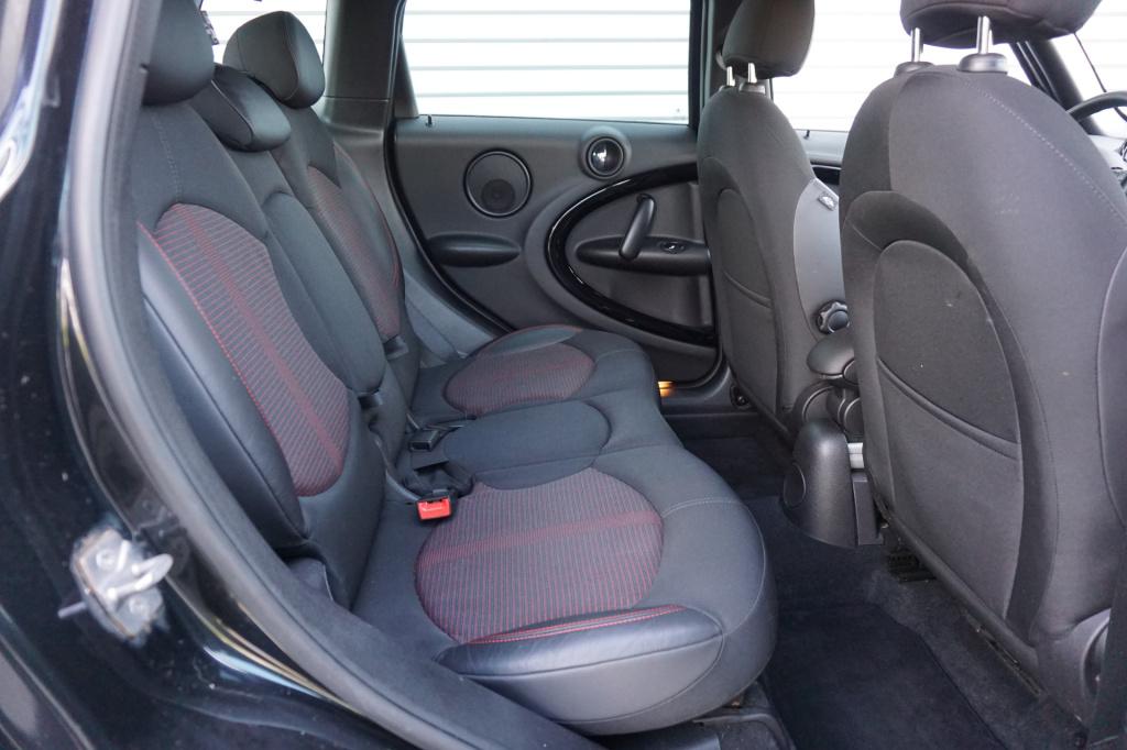 Mini Countryman mini 1.6 one business line airco / navi / cruise / parkeers