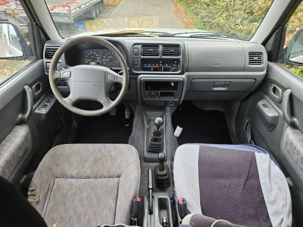 Suzuki Jimny 1.3i 4x4 ----export----