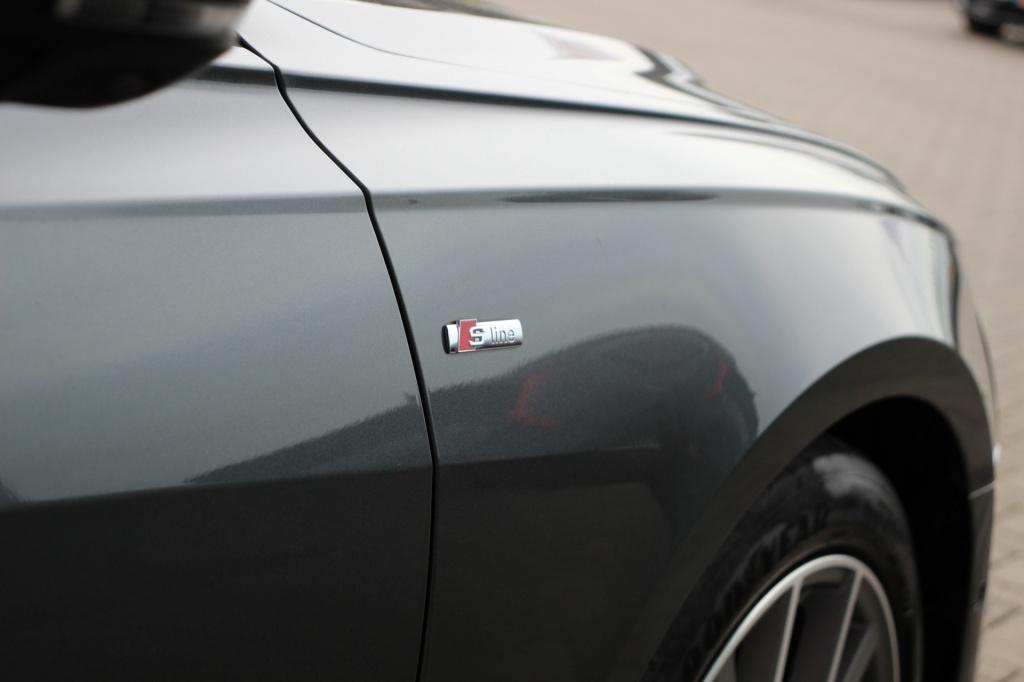 Audi A6 avant 55 tfsi e quattro s competition | rs stoelen | head up | memo