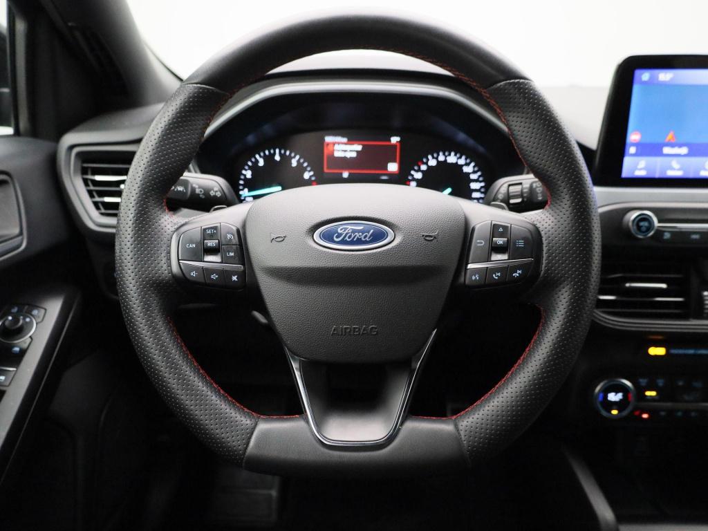 Ford Focus wagon 1.0 ecoboost hybrid st line style | trekhaak | cruise cont