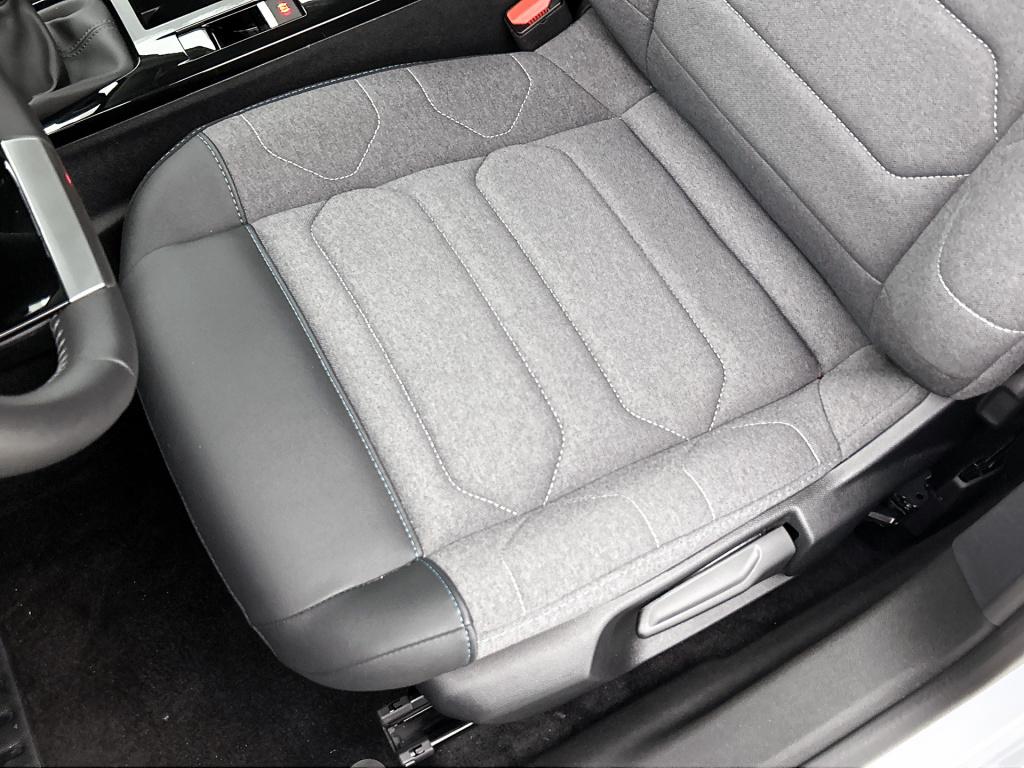 Citroen C4 130pk business plus | rijklaar | camera | comfort seats | apple 