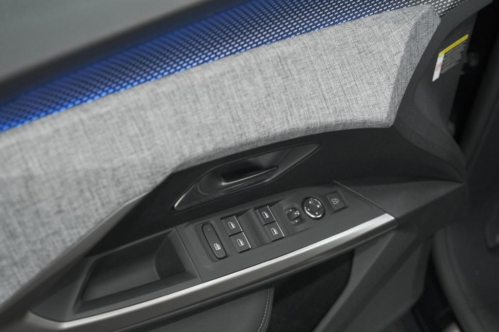 Peugeot 3008 1.2 hybrid 136 gt | elektrische kofferklep | camera | adaptiev