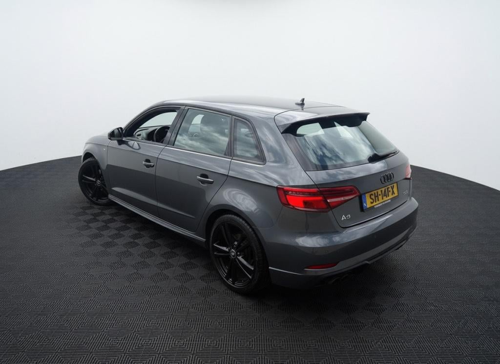 Audi A3 sportback 1.5 tfsi cod sport s line edition automaat