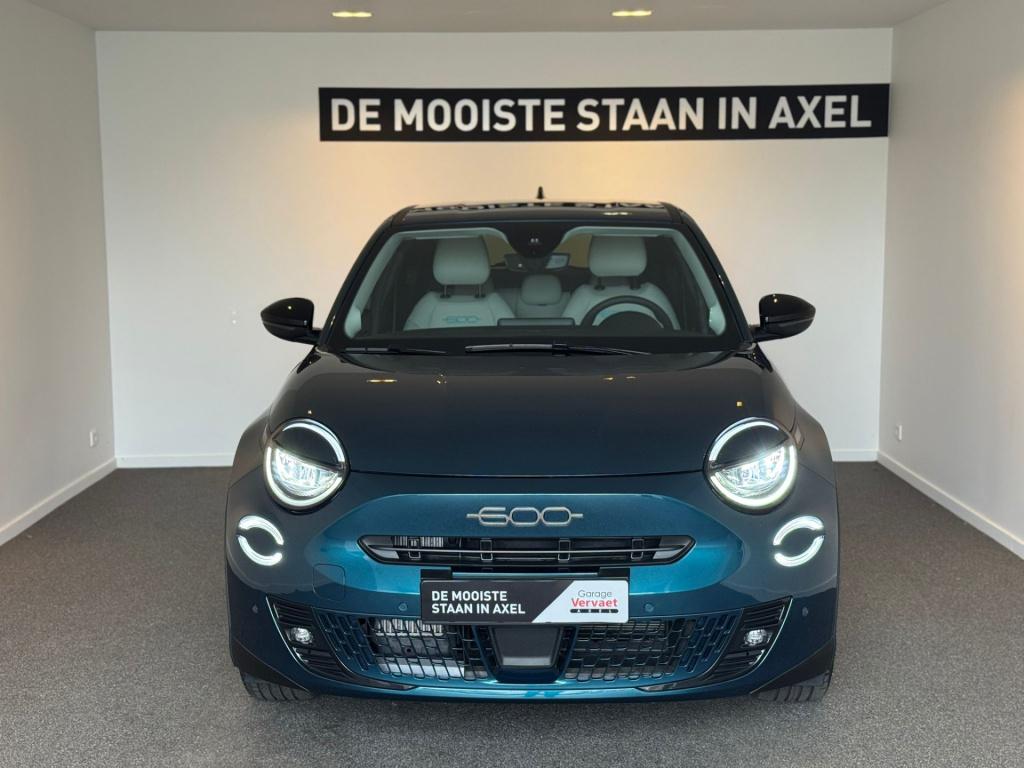 Fiat 600 1.2 hybrid la prima