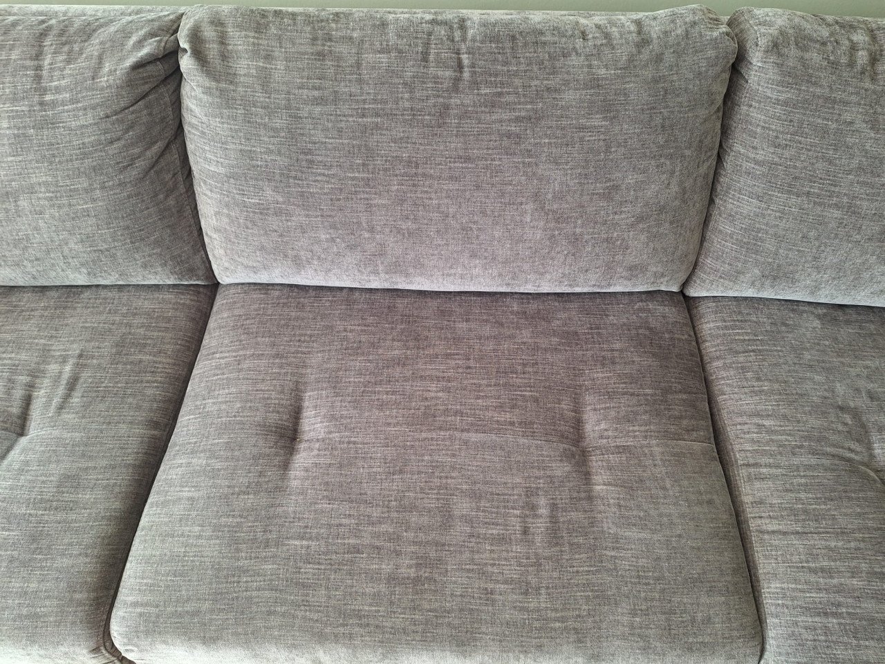 Mooie grijze bank met chaise longue van merk Bellus (model Nice)
