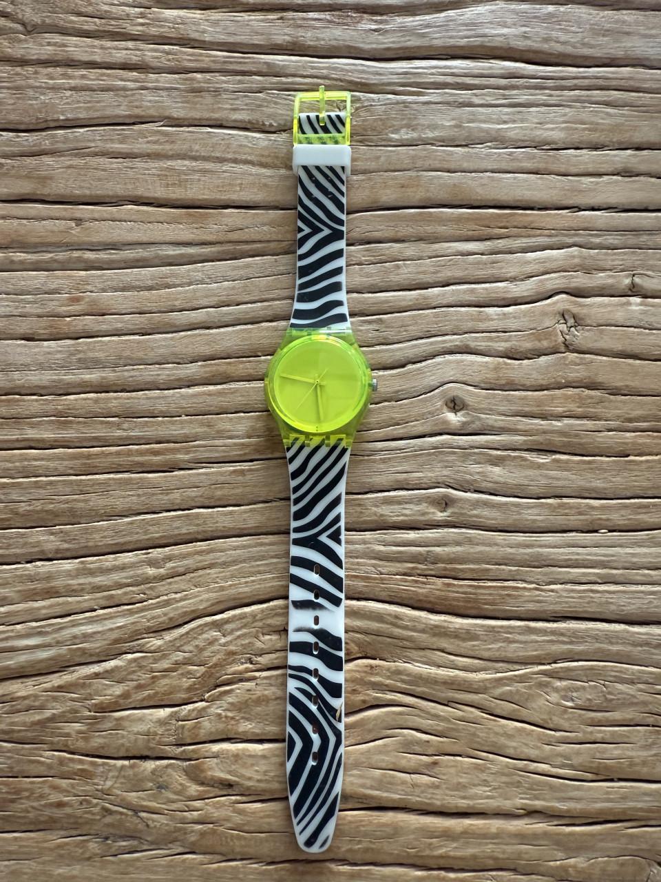 Swatch horloge Gent Yellow Zeb GJ131