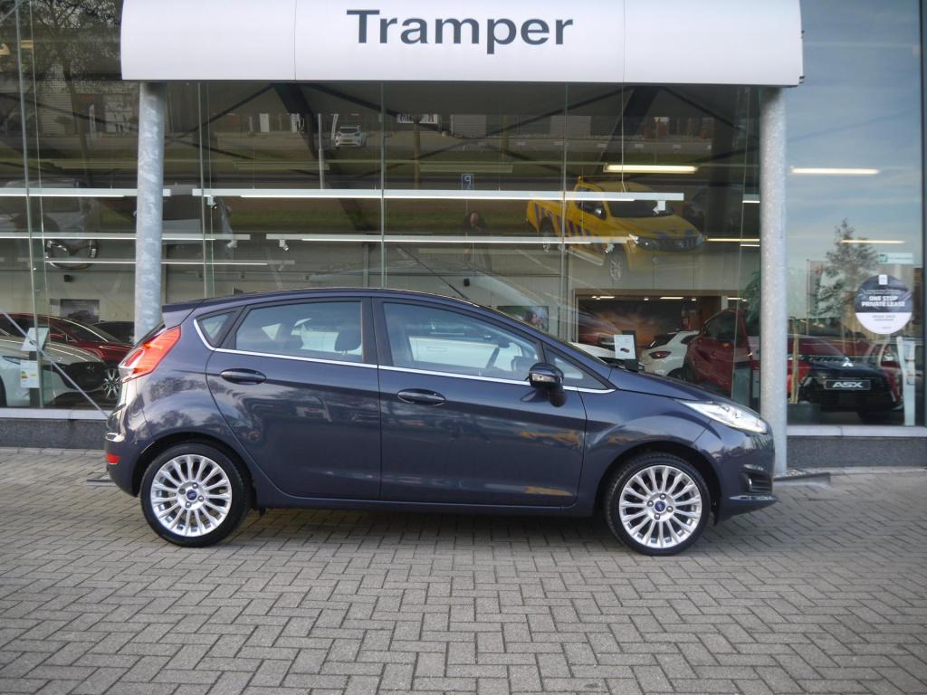 Ford Fiesta 1.0 ecoboost titanium|rijklaar