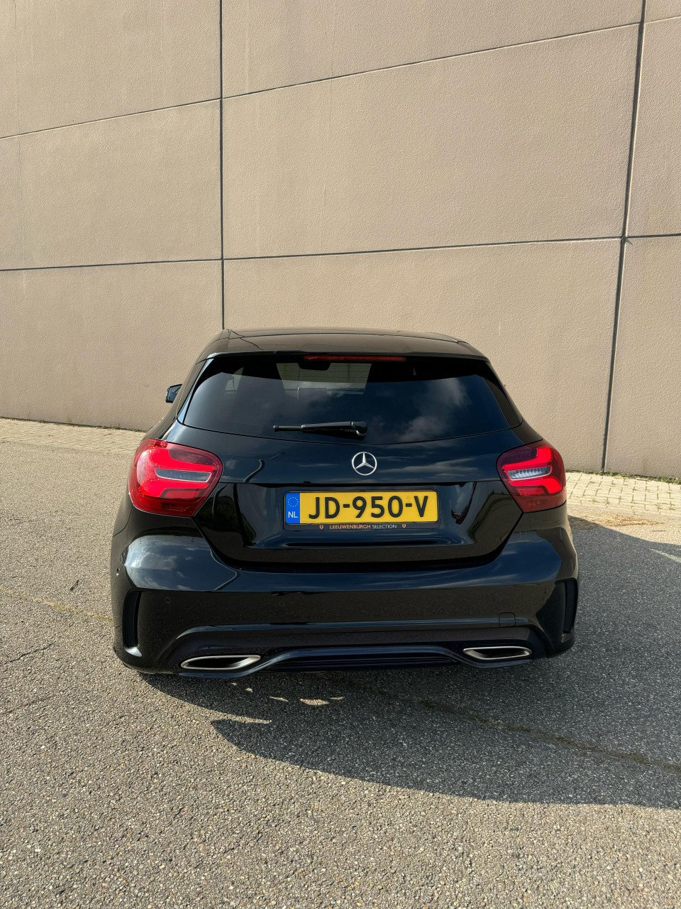 Zeer nette, goed onderhouden Mercedes A-Klasse AMG Night Pakket.