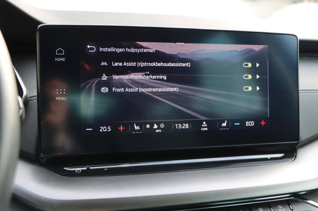 Skoda Octavia combi 1.4 tsi iv phev business edition 204pk dsg6