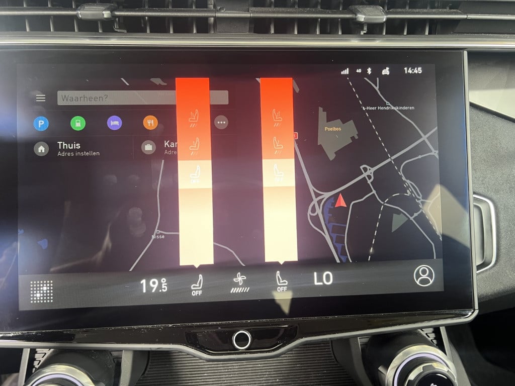 Lynk & Co 01 1.5 261pk plug in hybrid , panodak , 360 gr camera, adaptive c