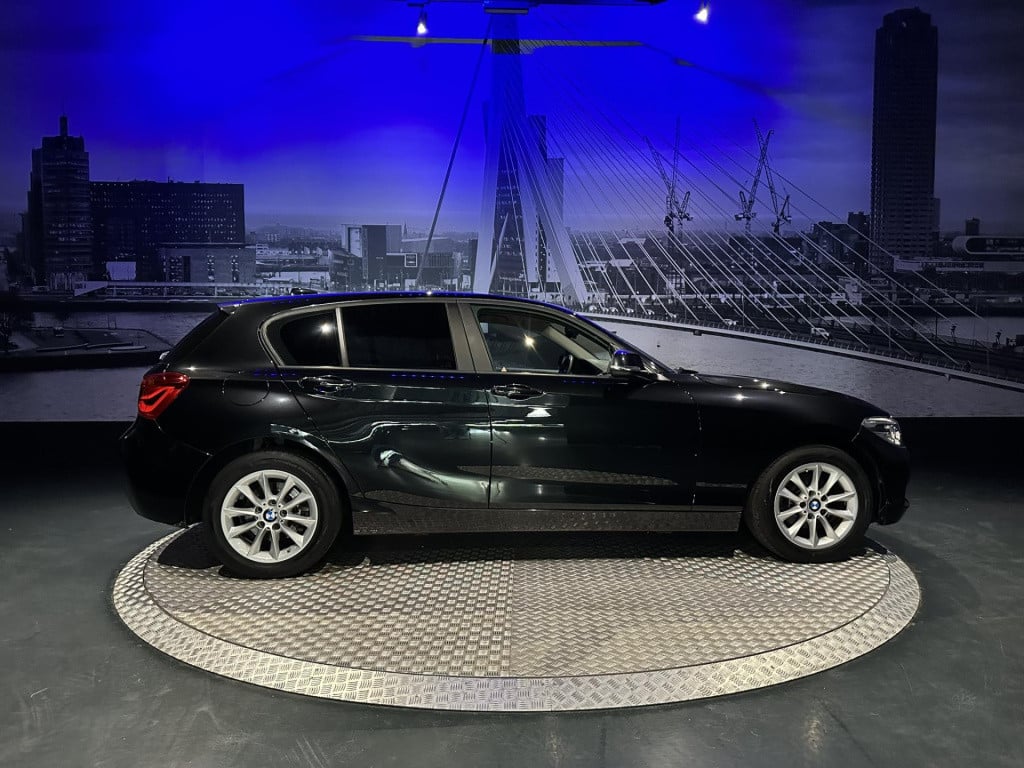 BMW 1 Serie 118i high executive *origineel nl*navi*clima*led*